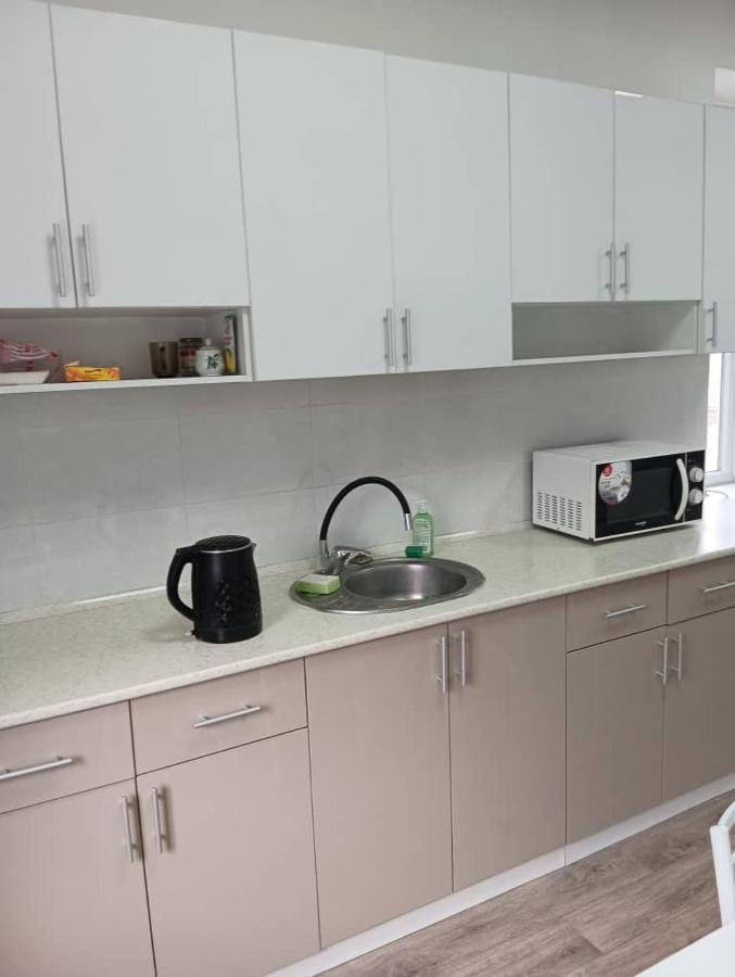 Bekbro Hostel 비슈케크 외부 사진